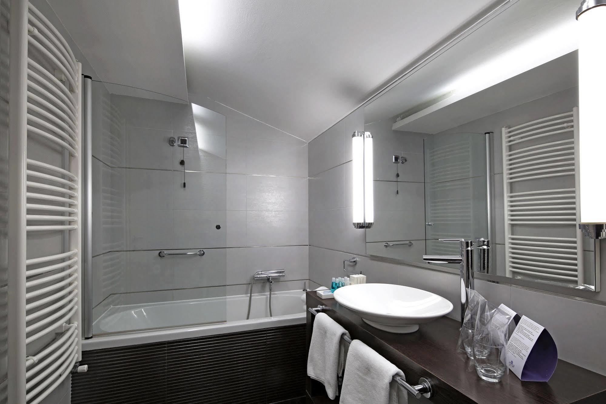 Boutique Adoral Hotel